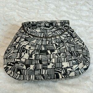 Ramla Handmade Moroccan Mosaic Stone Tile
Crossbody Purse Black & white